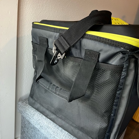 SOLD -Titan 50 Can Collapsible Cooler Ebony - Picture 10 of 14